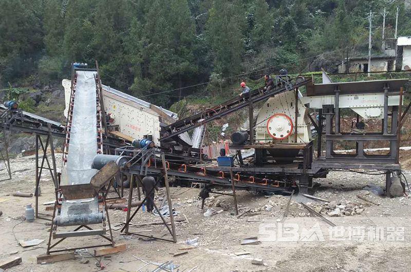 巖石破碎現(xiàn)場(chǎng)