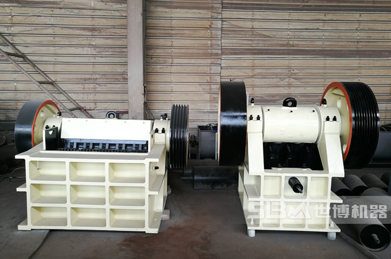 150×750型顎式破碎機，細(xì)碎顎式破碎機