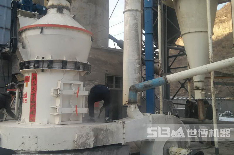 歐版立式磨粉機(jī)現(xiàn)場(chǎng)圖