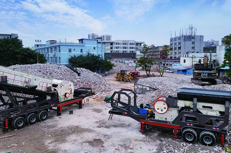 大型顎破反擊破移動(dòng)打石機(jī)，二合一移動(dòng)站