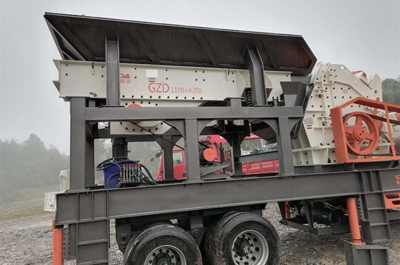 湖南石門陳總工地，移動采石場設(shè)備安裝