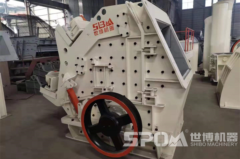 大口反擊式破碎機(jī)，建筑石料粗碎設(shè)備